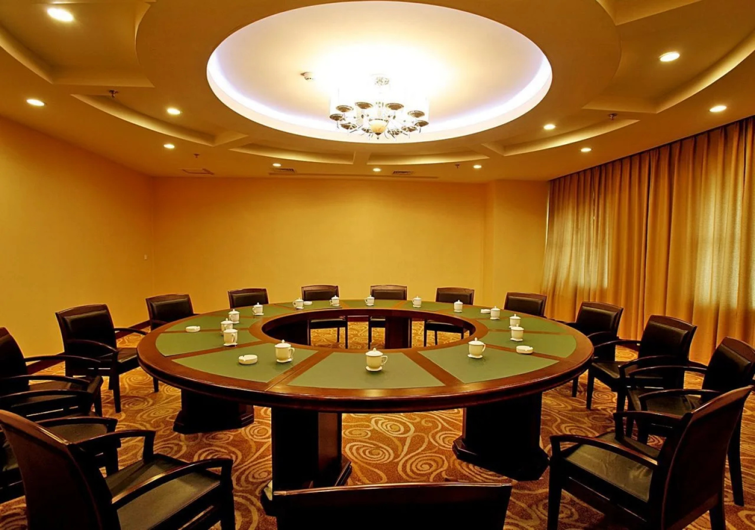 Yanji Yanbian International Hotel
