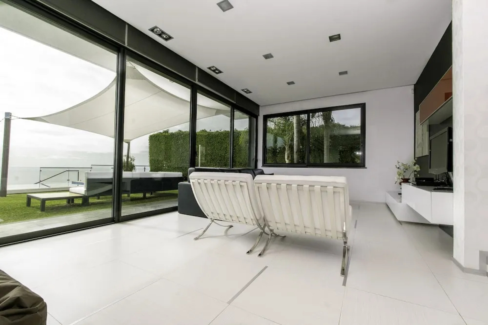 Villa Skylark by MHM