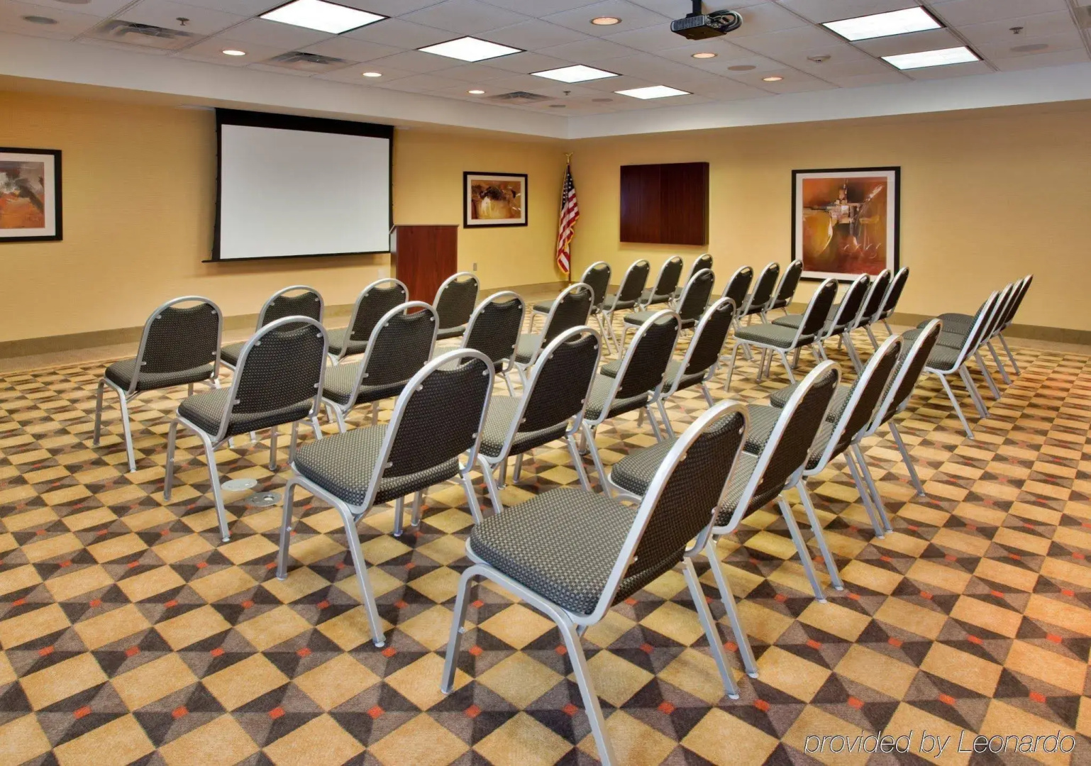 Holiday Inn Express Hotel & Suites Kansas City - Grandview by IHG