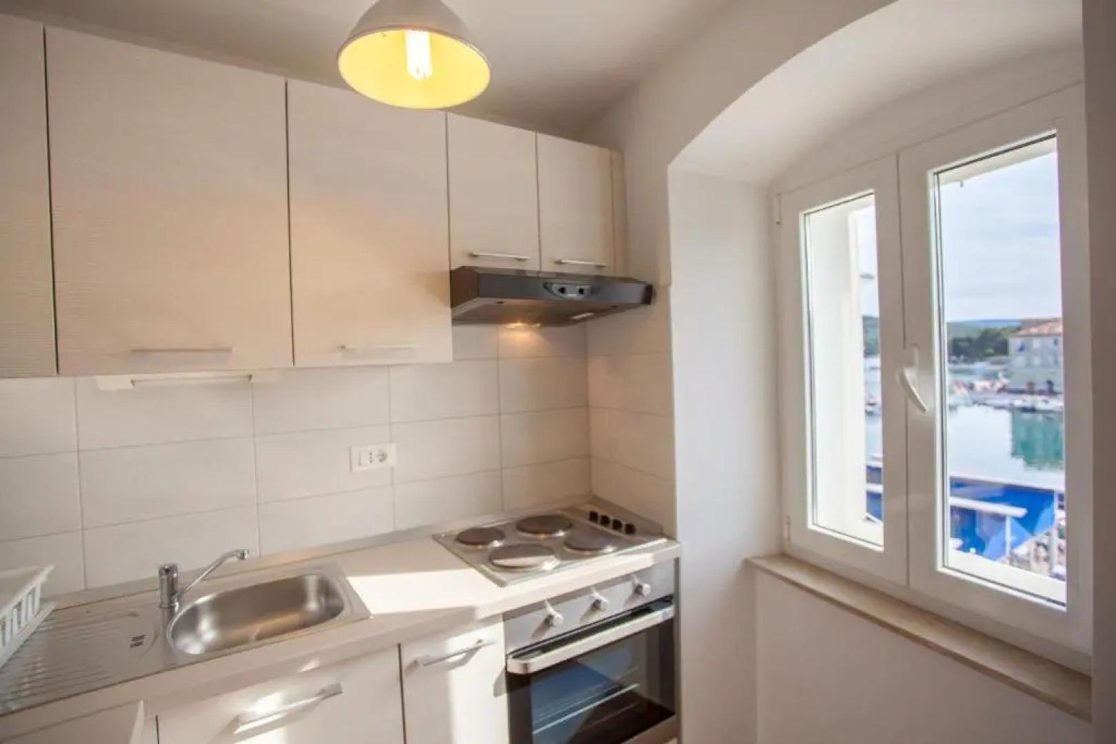 Apartment Pogled na luku