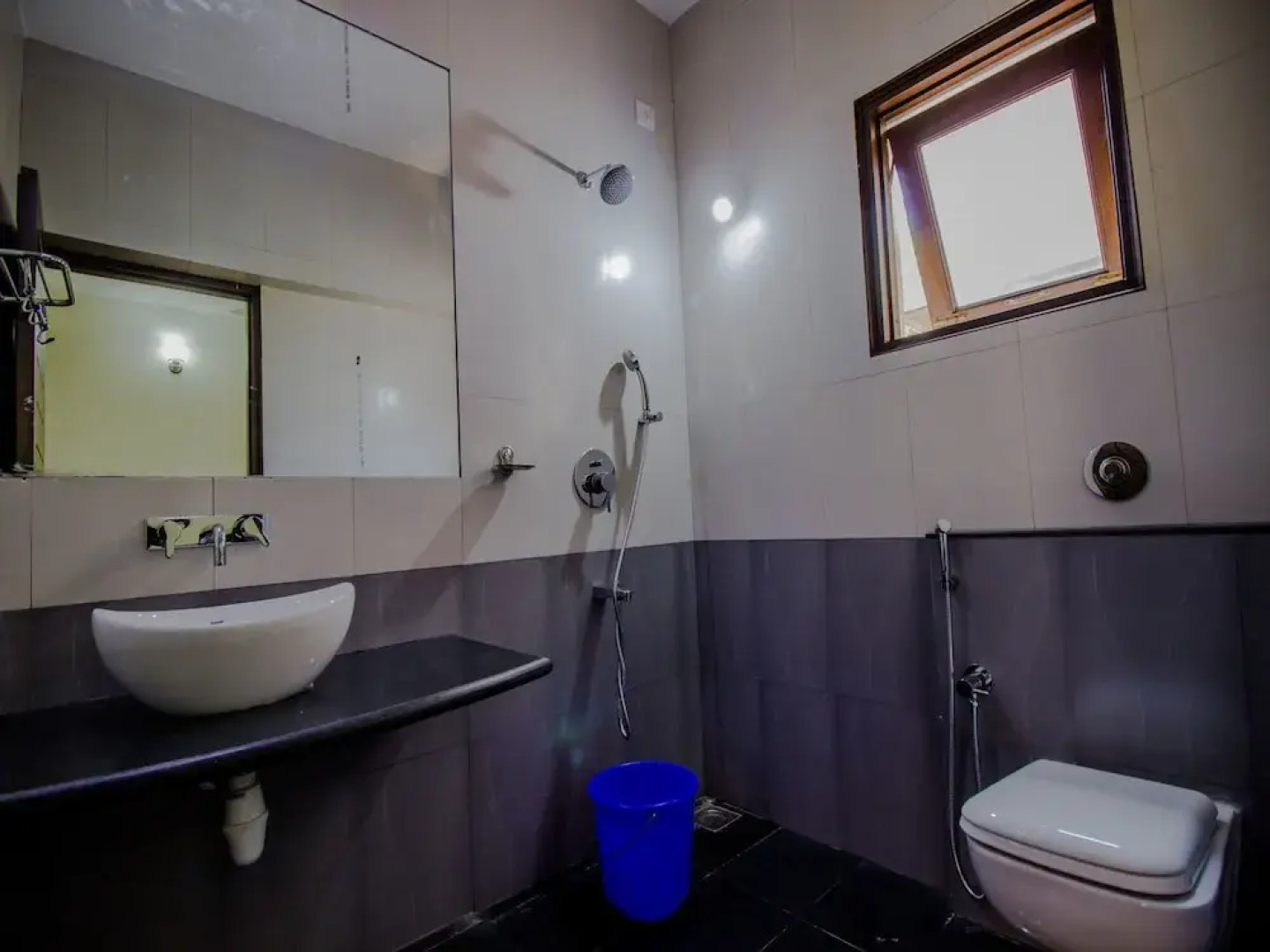 OYO 14028 Home Exotic Stay Sangolda