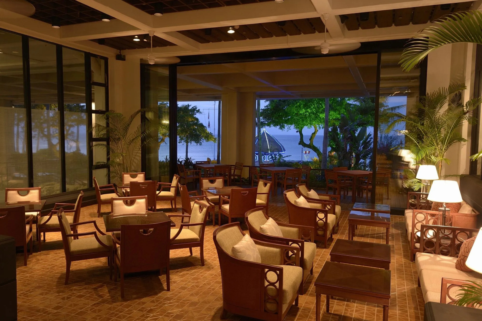 The Moon Beach Museum Resort