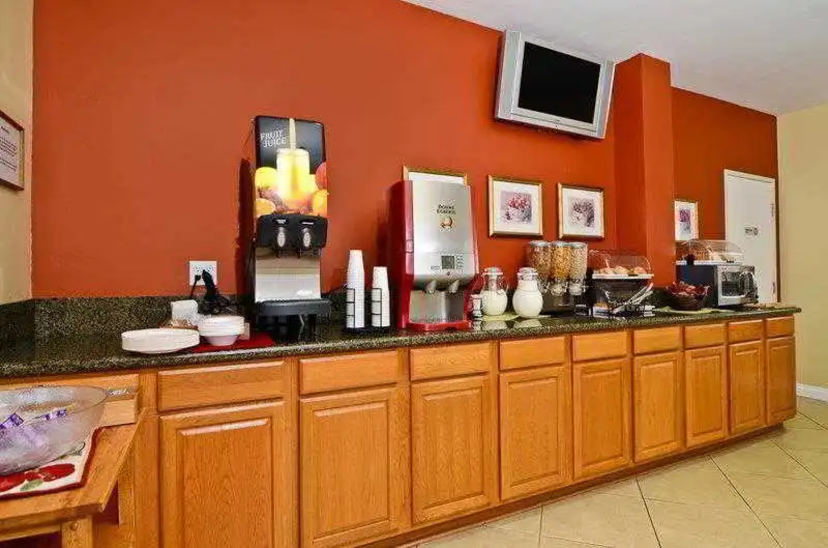 Best Western Golden Triangle Inn