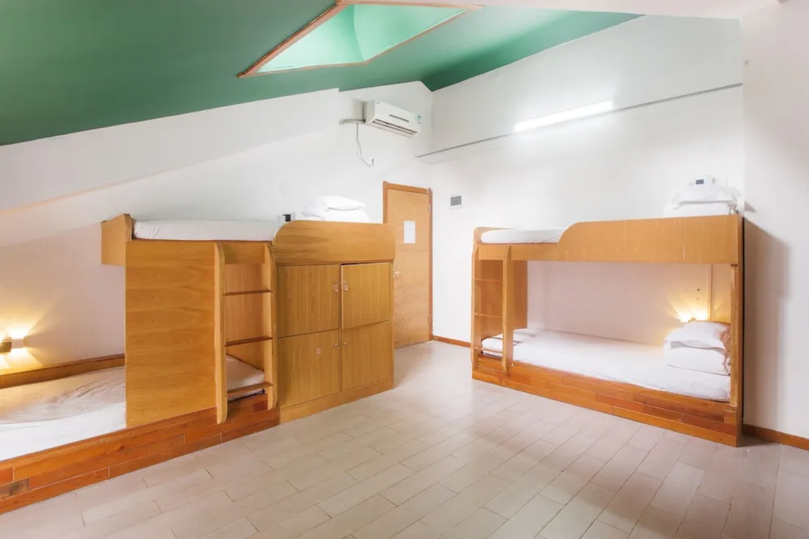 Yangshuo Travelling With Hostel