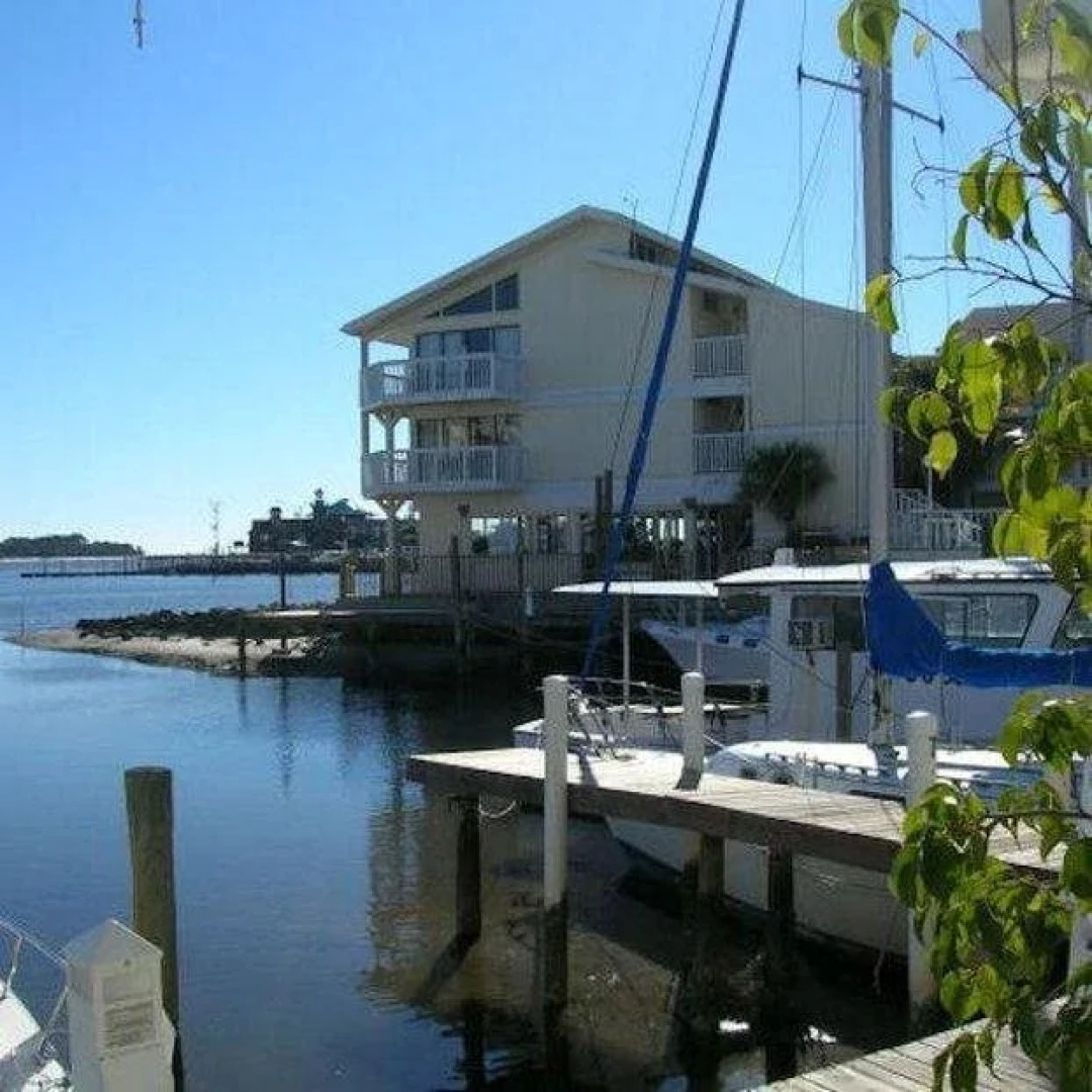 Cedar Cove Beach and Yacht Club