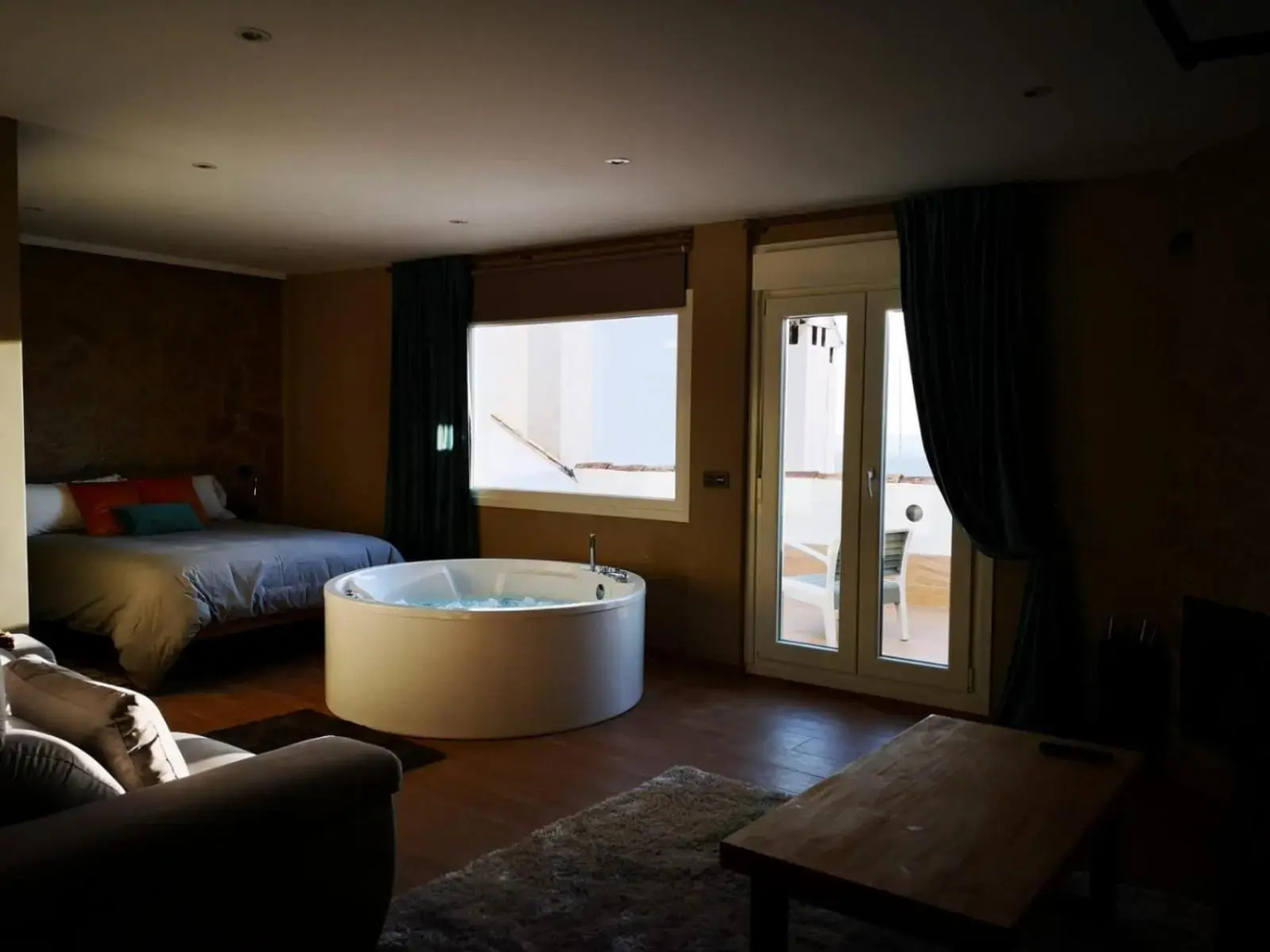 aznalmara loft rural