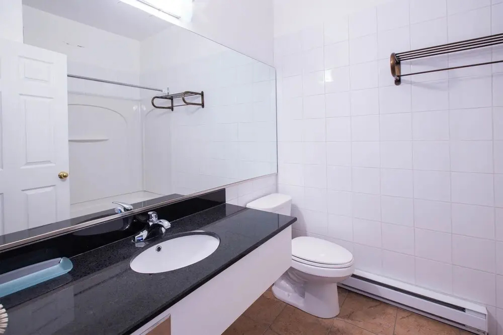 Room-private Room3 Autonomous South Bank