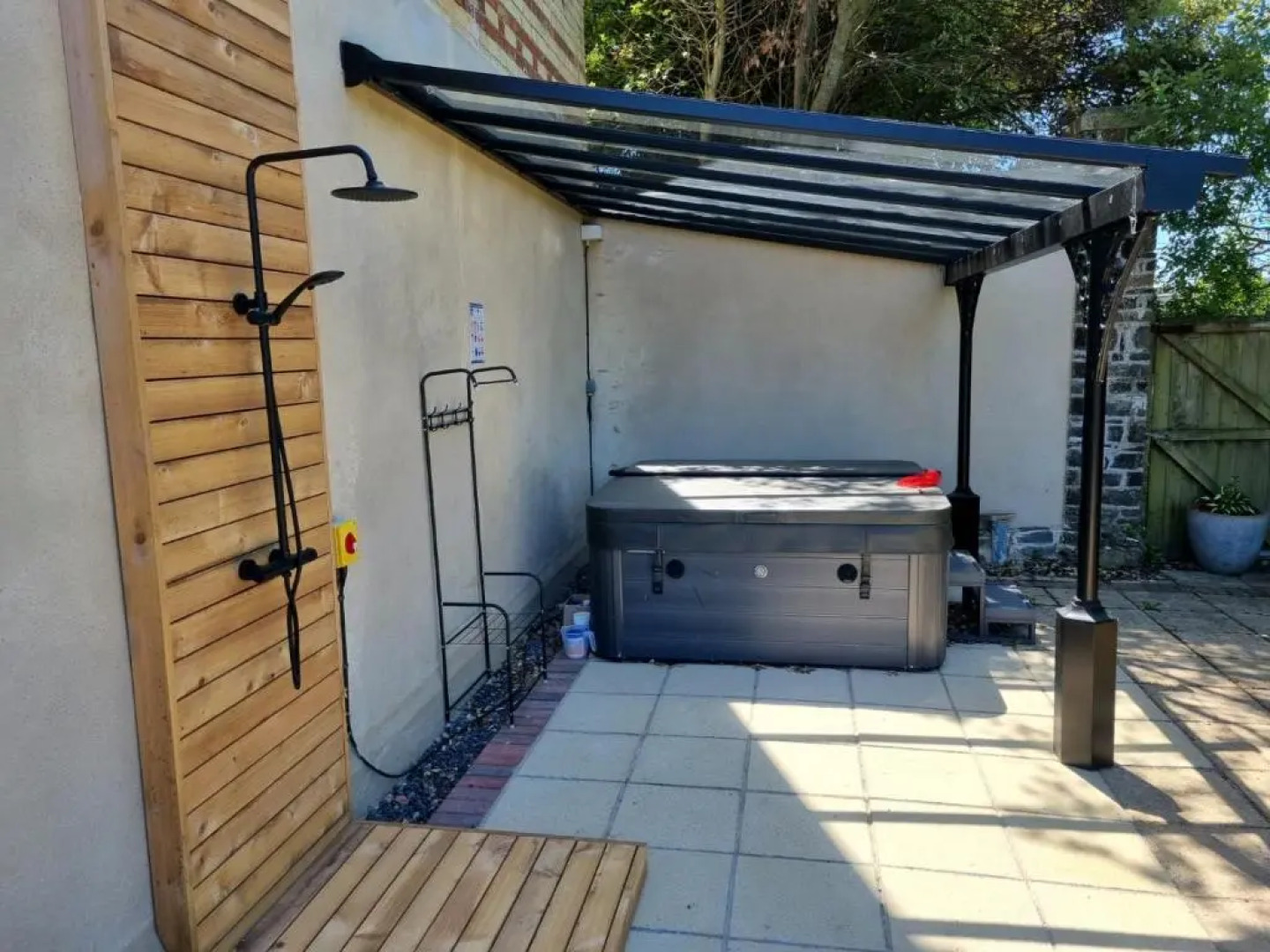 Exquisite 9 bed Villa hot tub, gym, cinema & more