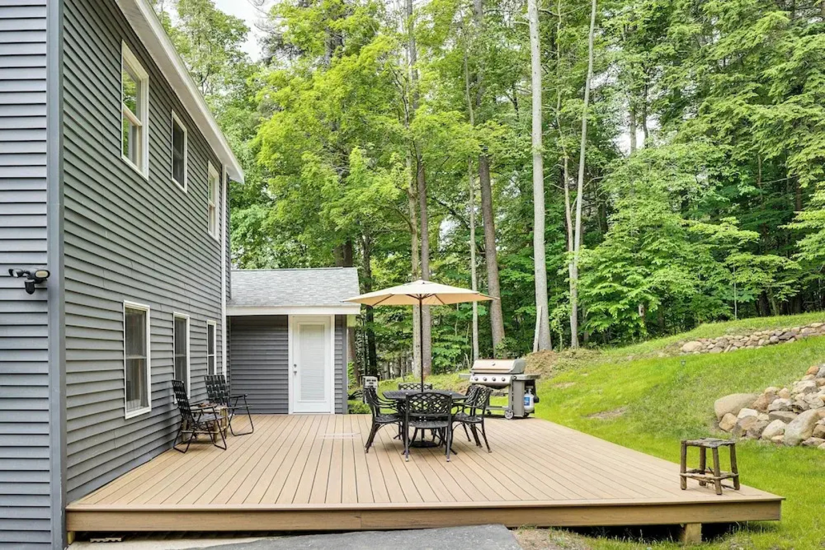 Peaceful Lake George Getaway - 3 Mi to Beach!