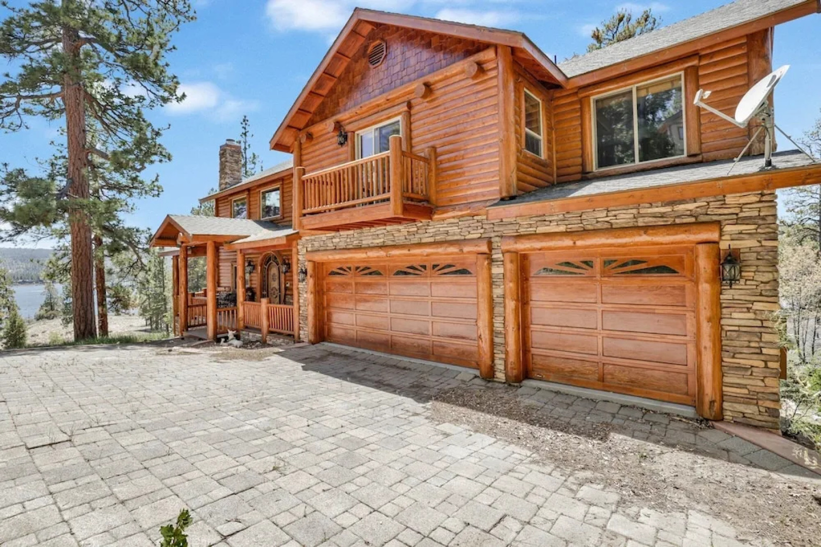 Cozy Lakeview Hideaway #2261