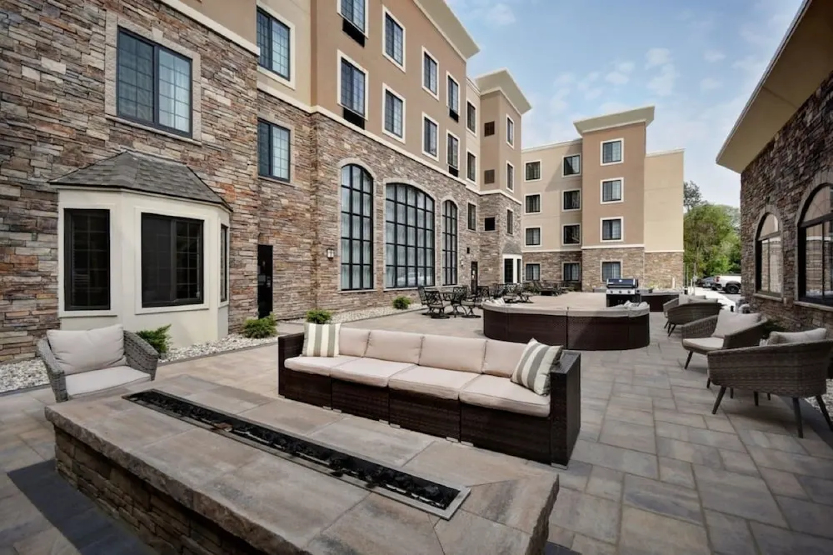 Staybridge Suite Southgate Detroit Area