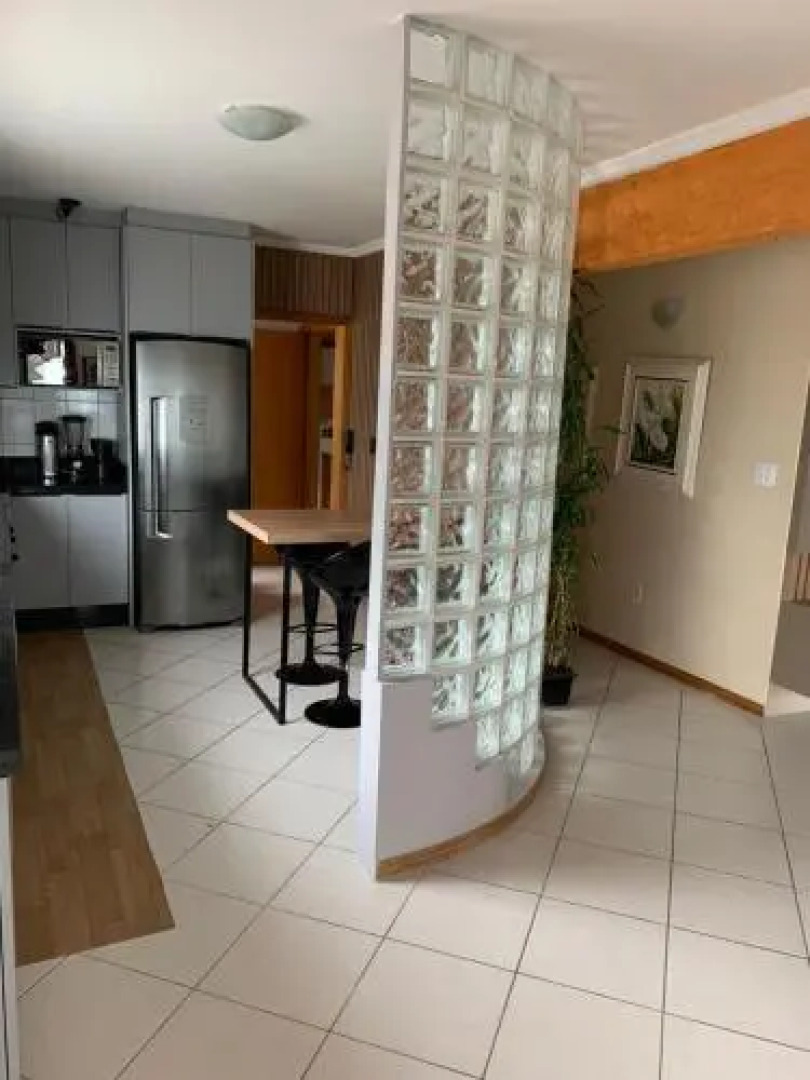 Cobertura frente ao mar Meia Praia -Itapema -SC