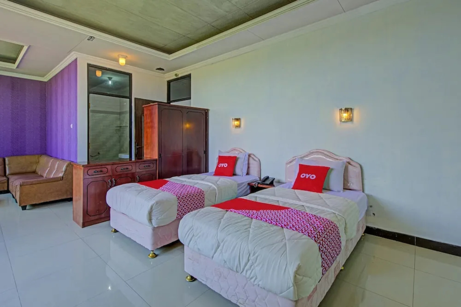 Hotel Istana by OYO Rooms