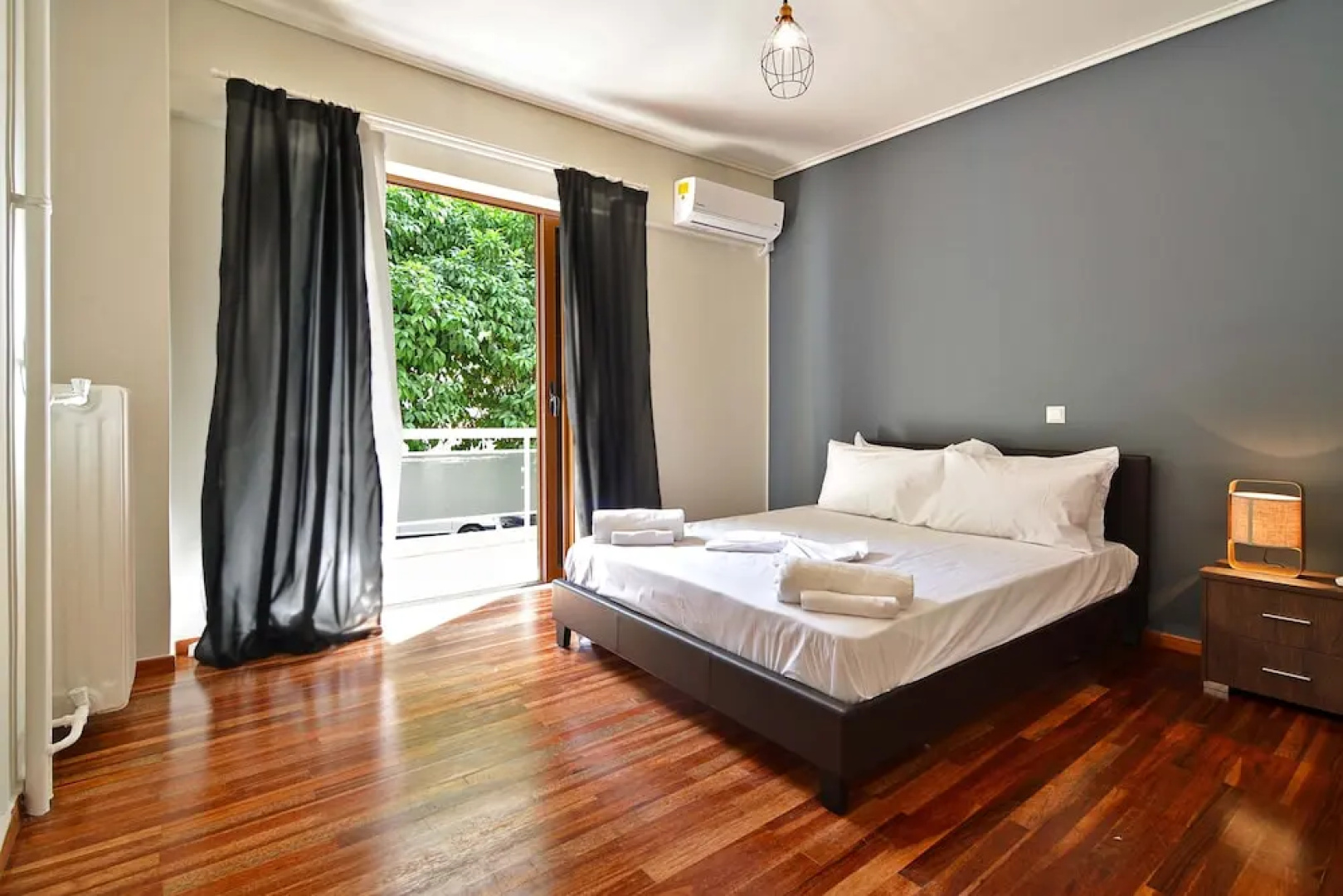 Thetidos Minimal Modern Apartment