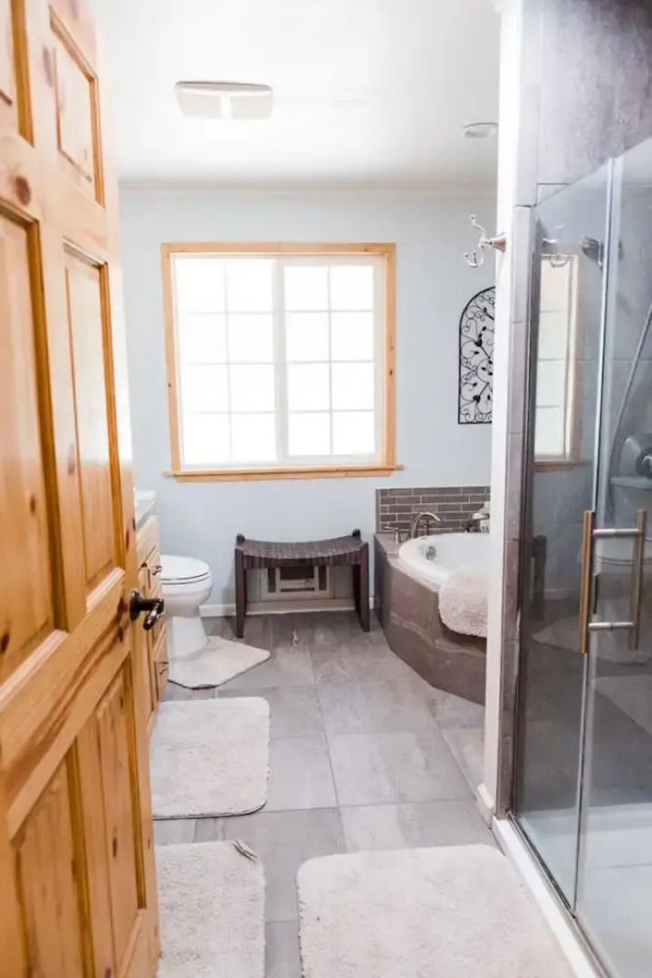 Sierra Lakes Retreat