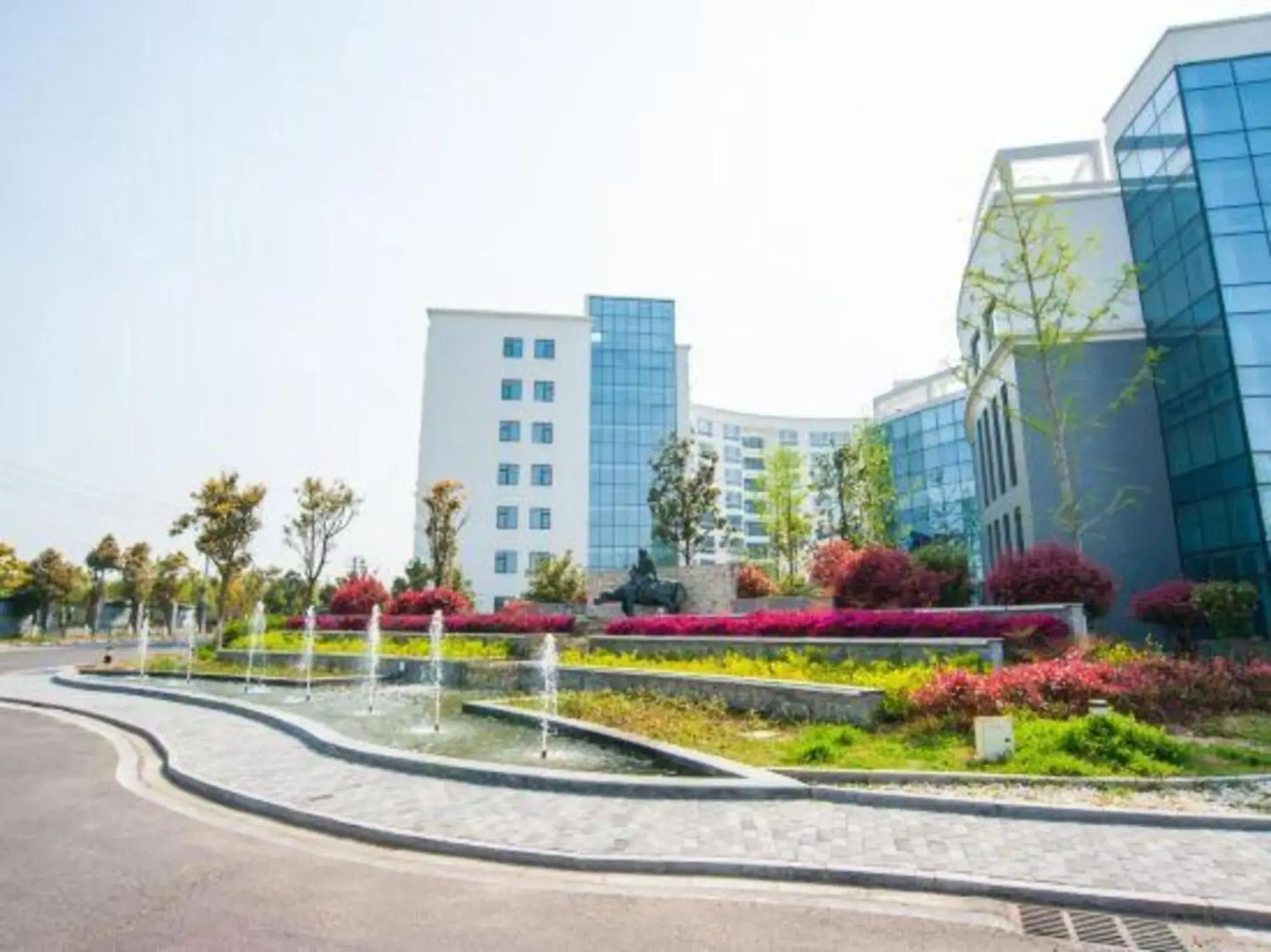 Yanyang Resort Laozi Mountain Hot Spring Villa