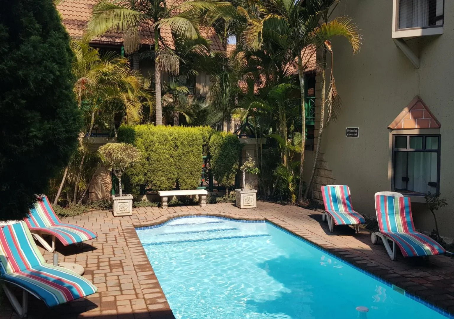 Court Classique Suite Hotel