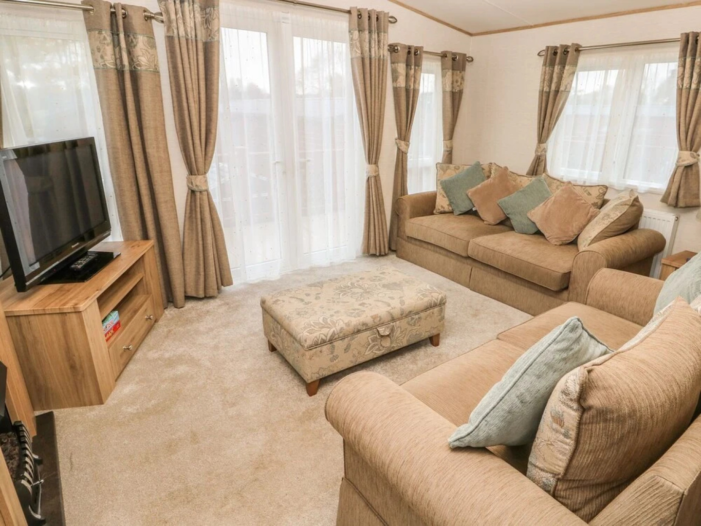 32 Lake View, Norwich