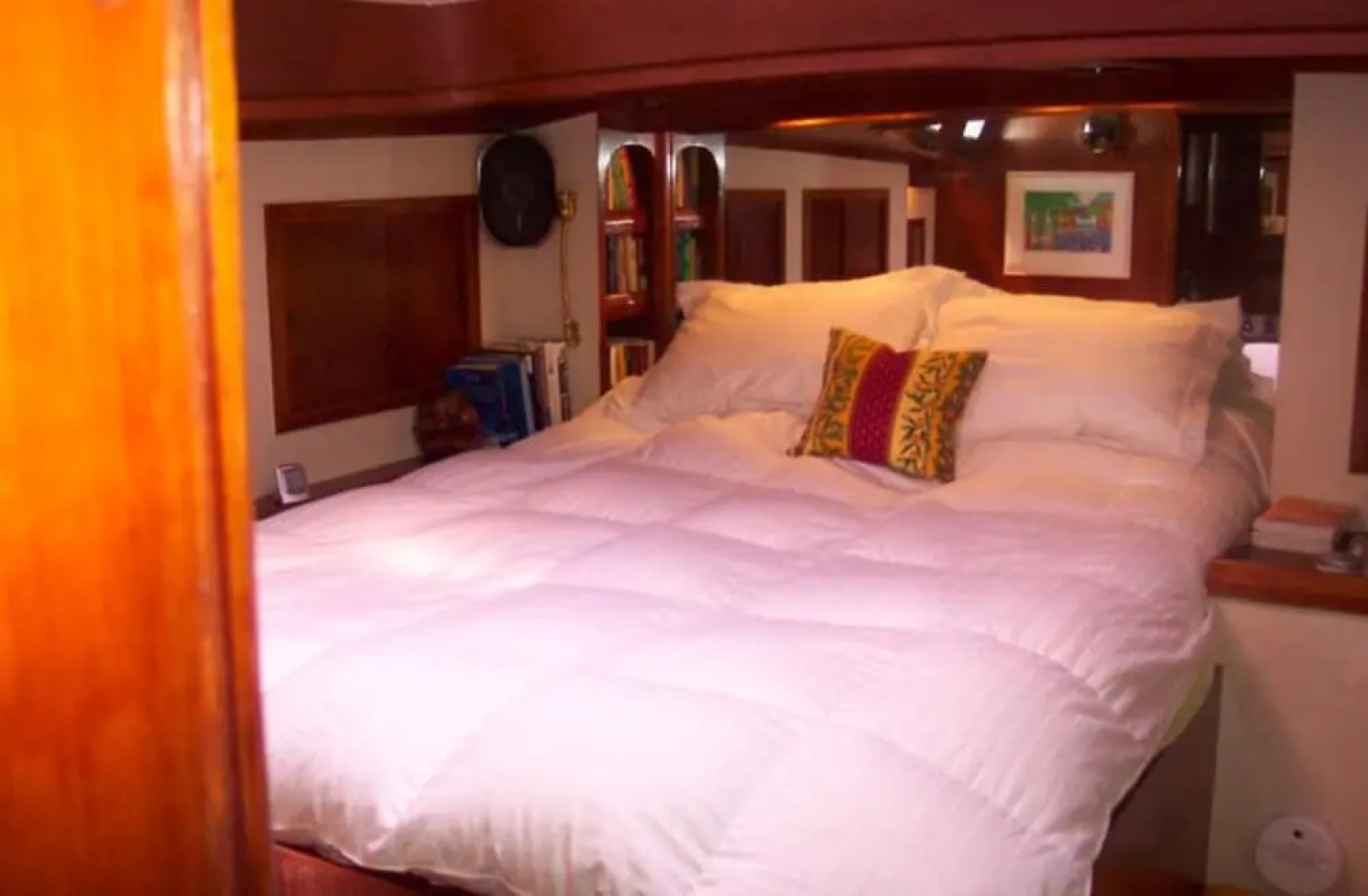 Dream Lover Boat and Breakfast