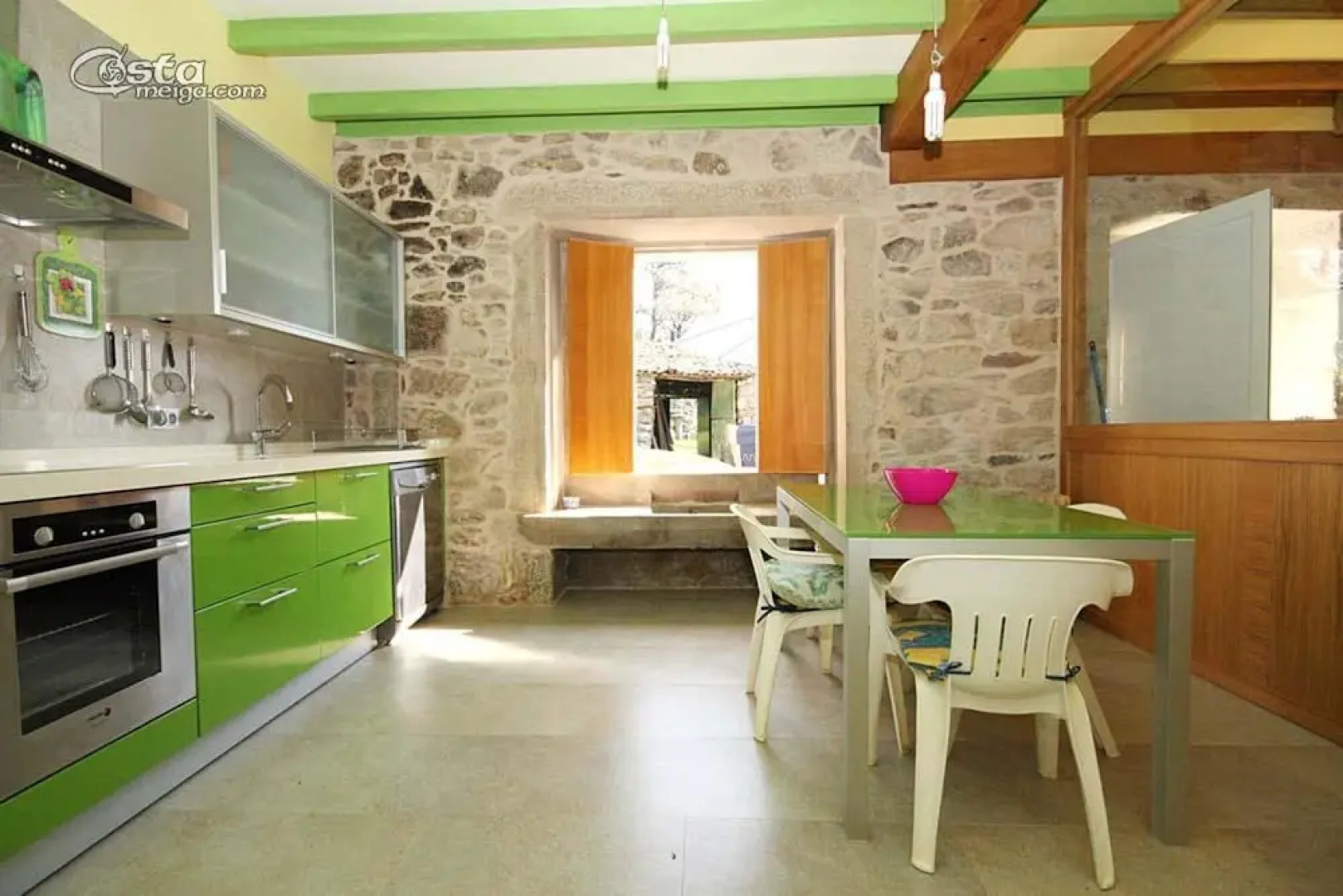 107565 House In Outes