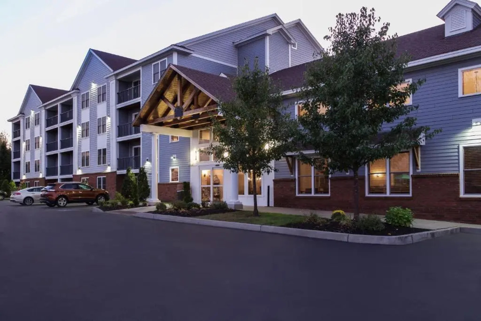 White River Inn and Suites
