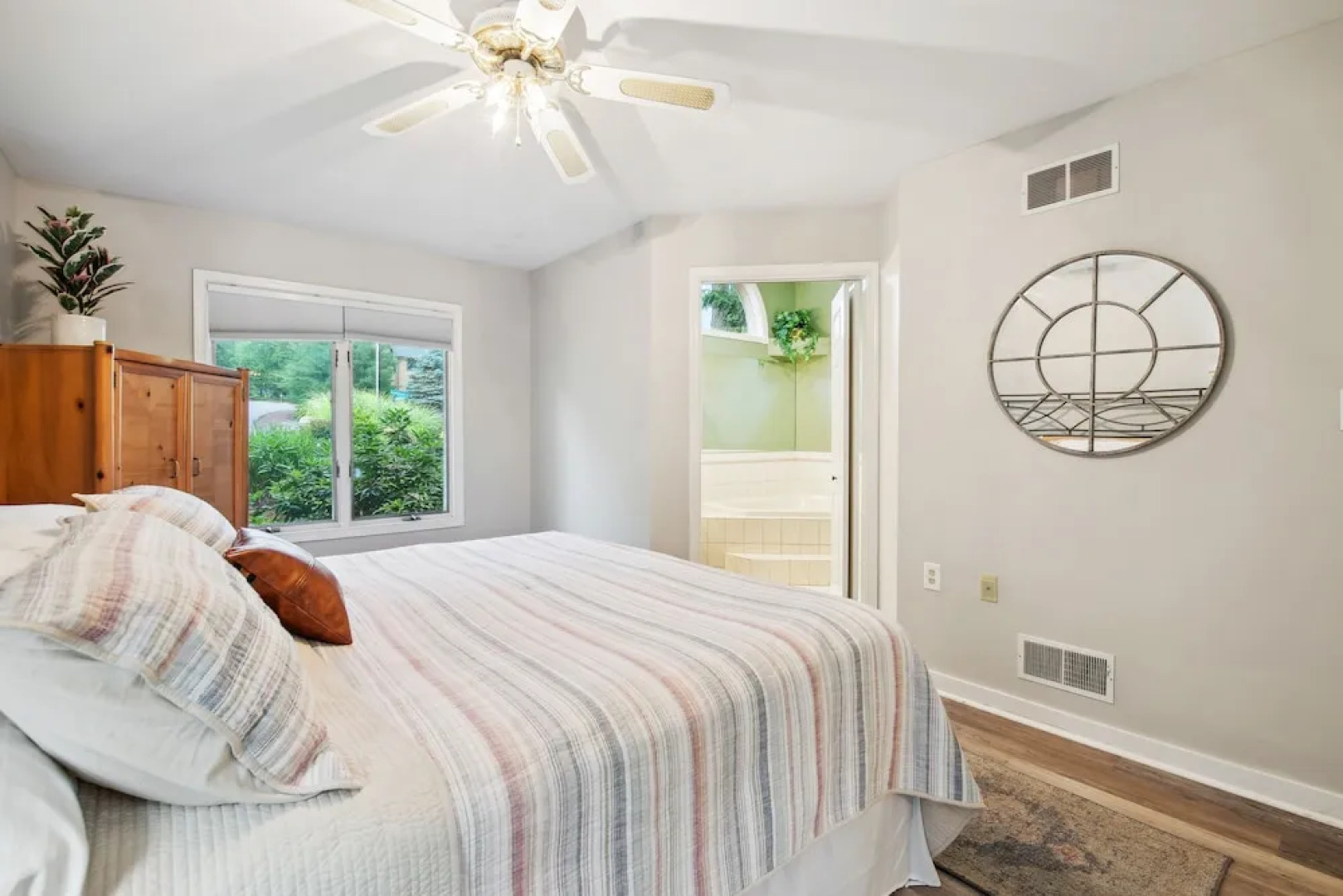 Lake Harmony Retreat w/ Fireplace!