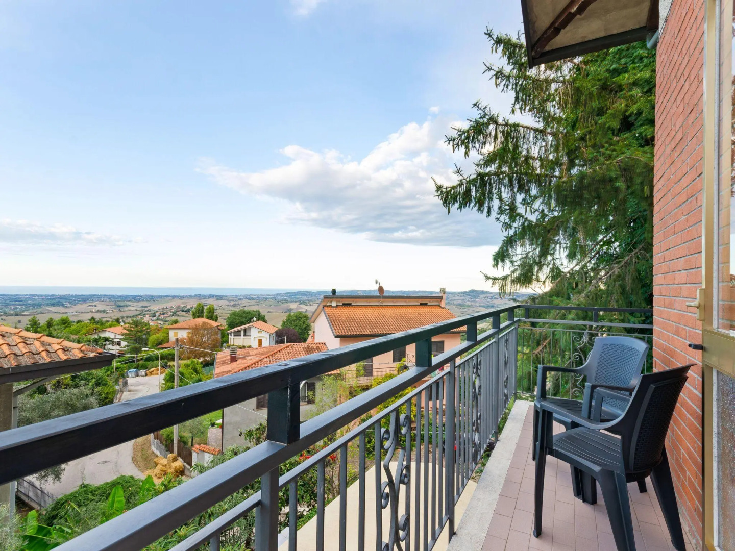 Belvilla by OYO Pleasant Apartment With Courtyard