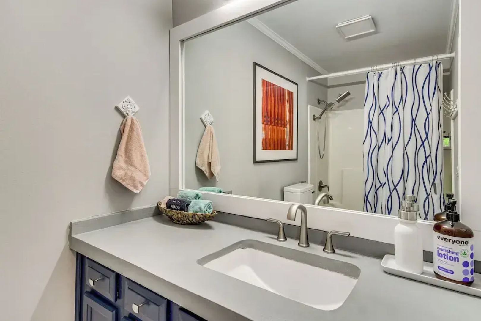 Walk to Beach, Fenced Patio: Bay St Louis Getaway!