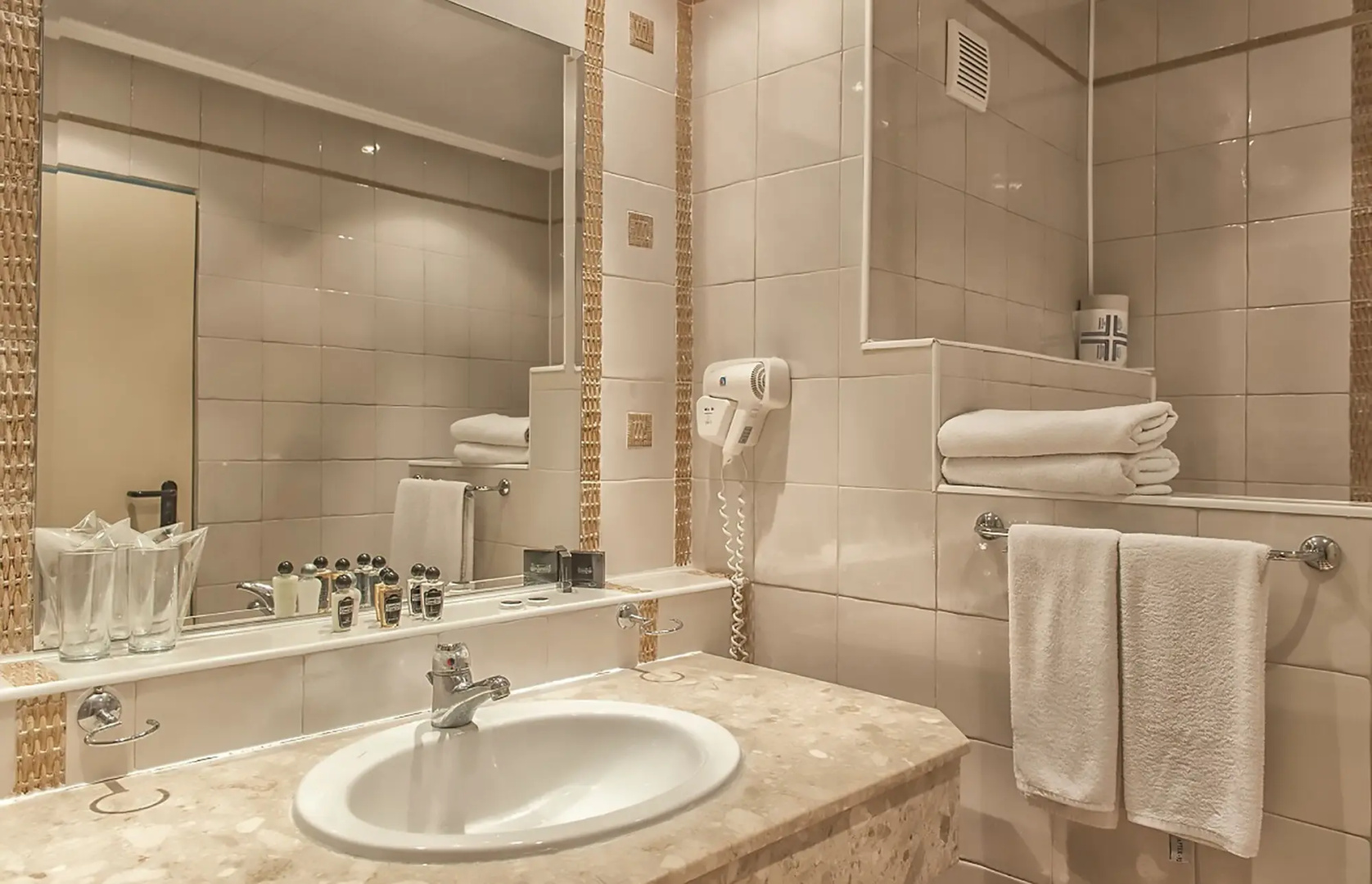 Royal Bay Hotel – All Inclusive