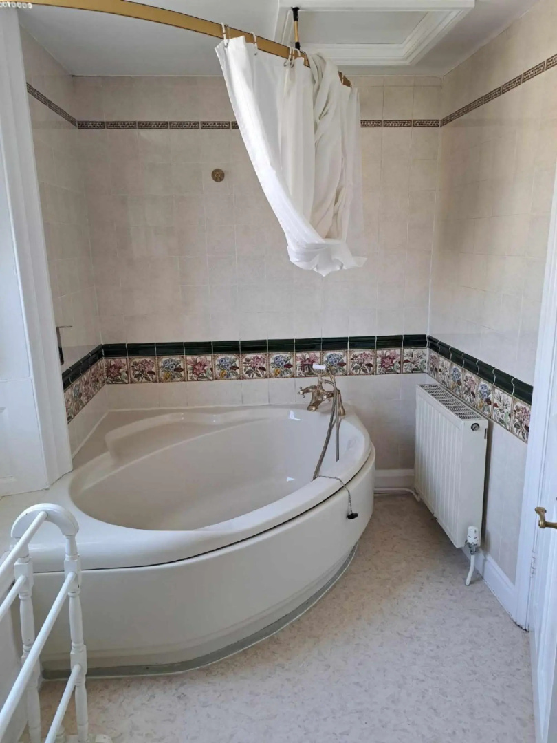 The Ilchester Arms Hotel