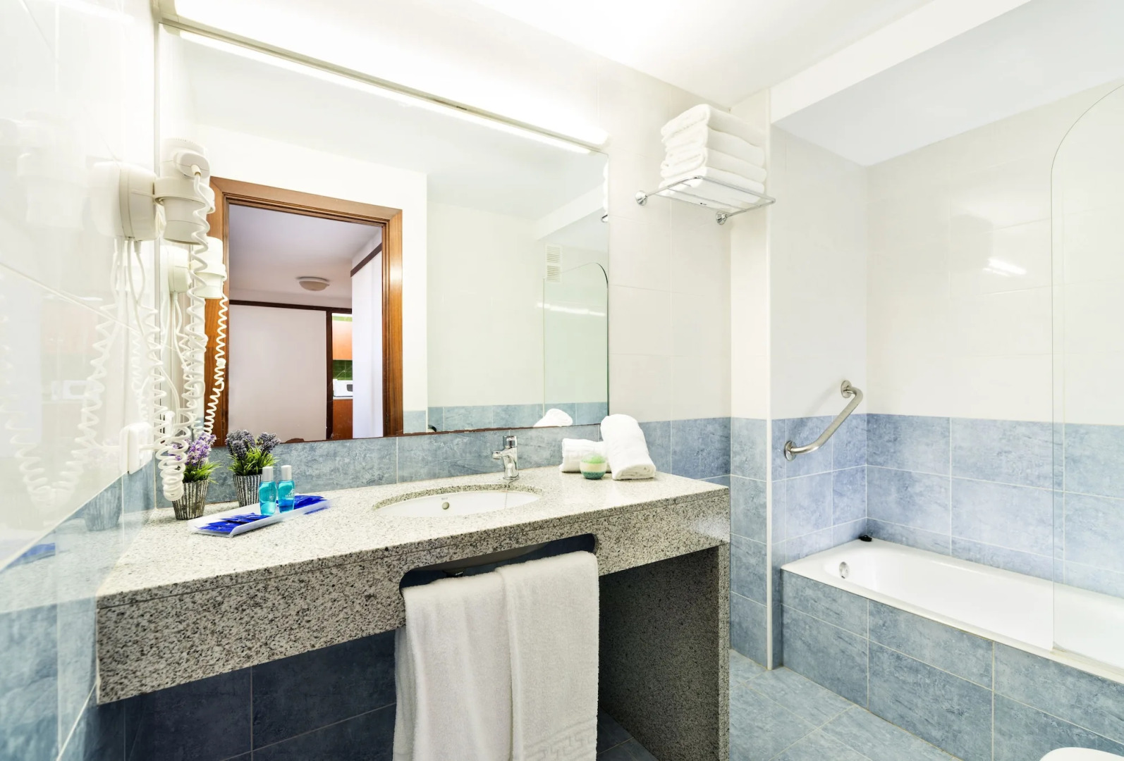 Costa Encantada Suites & Resort