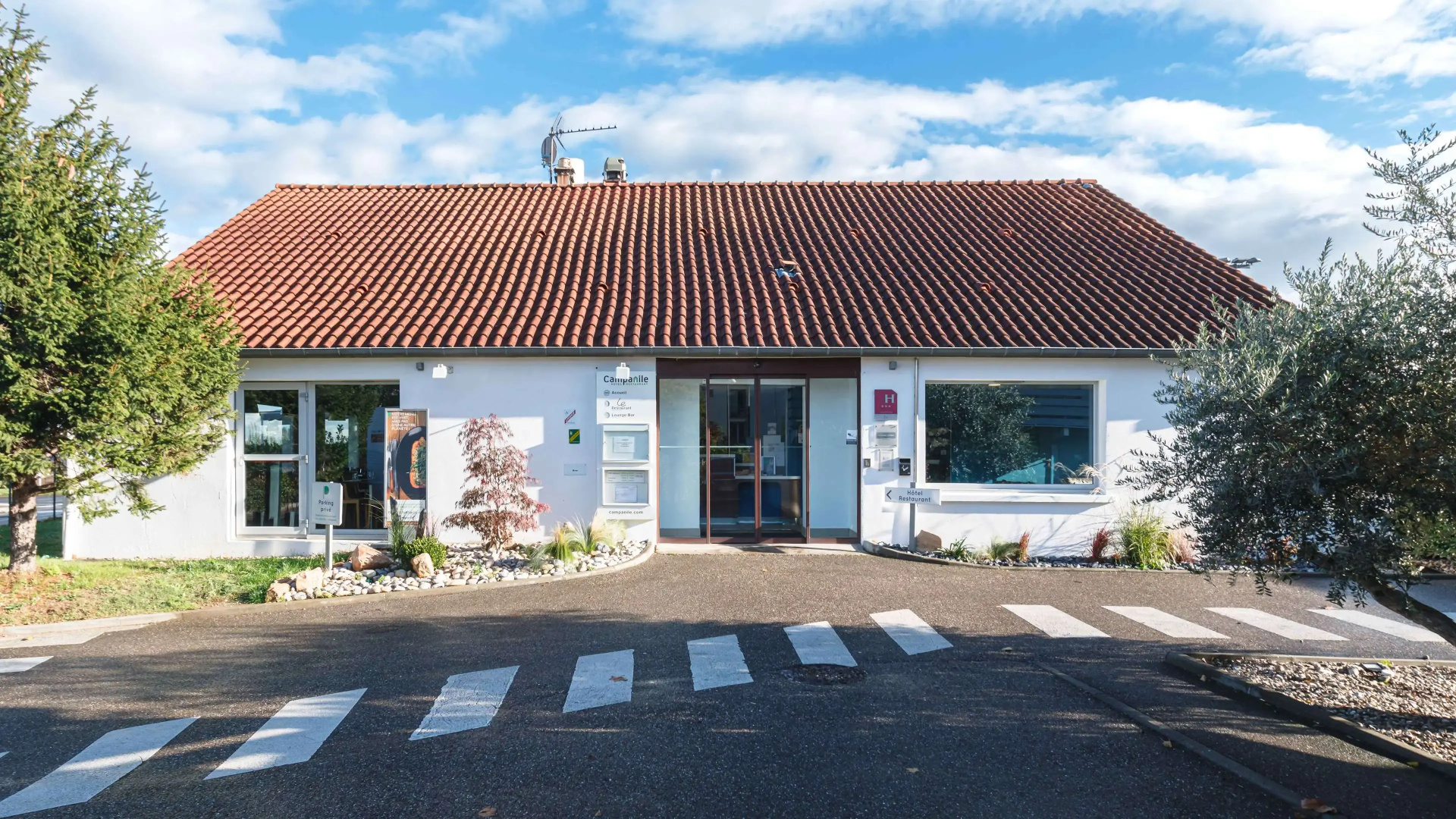 Campanile NATURE - Lyon Est Bron Eurexpo