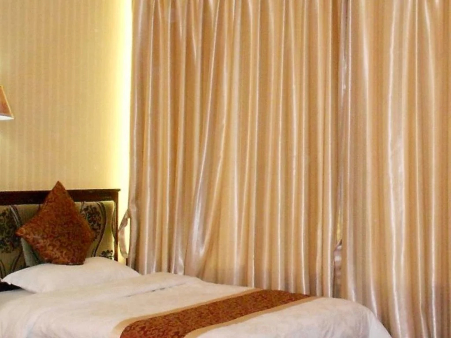 Xizang Linzhi JIalong Hotel