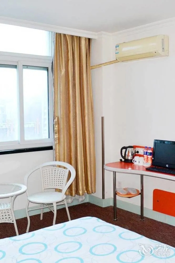 Motel 168 Hotel Xinyang Xintiandi