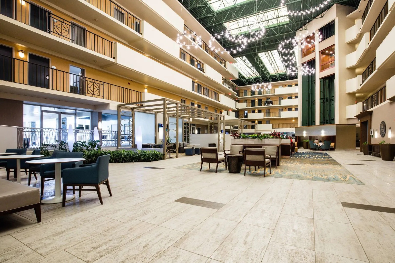 Embassy Suites by Hilton Memphis East Germantown Area