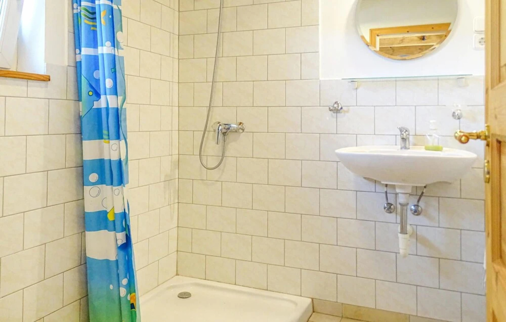 Stunning Home in Am Salzhaff With 1 Bedrooms and Wifi