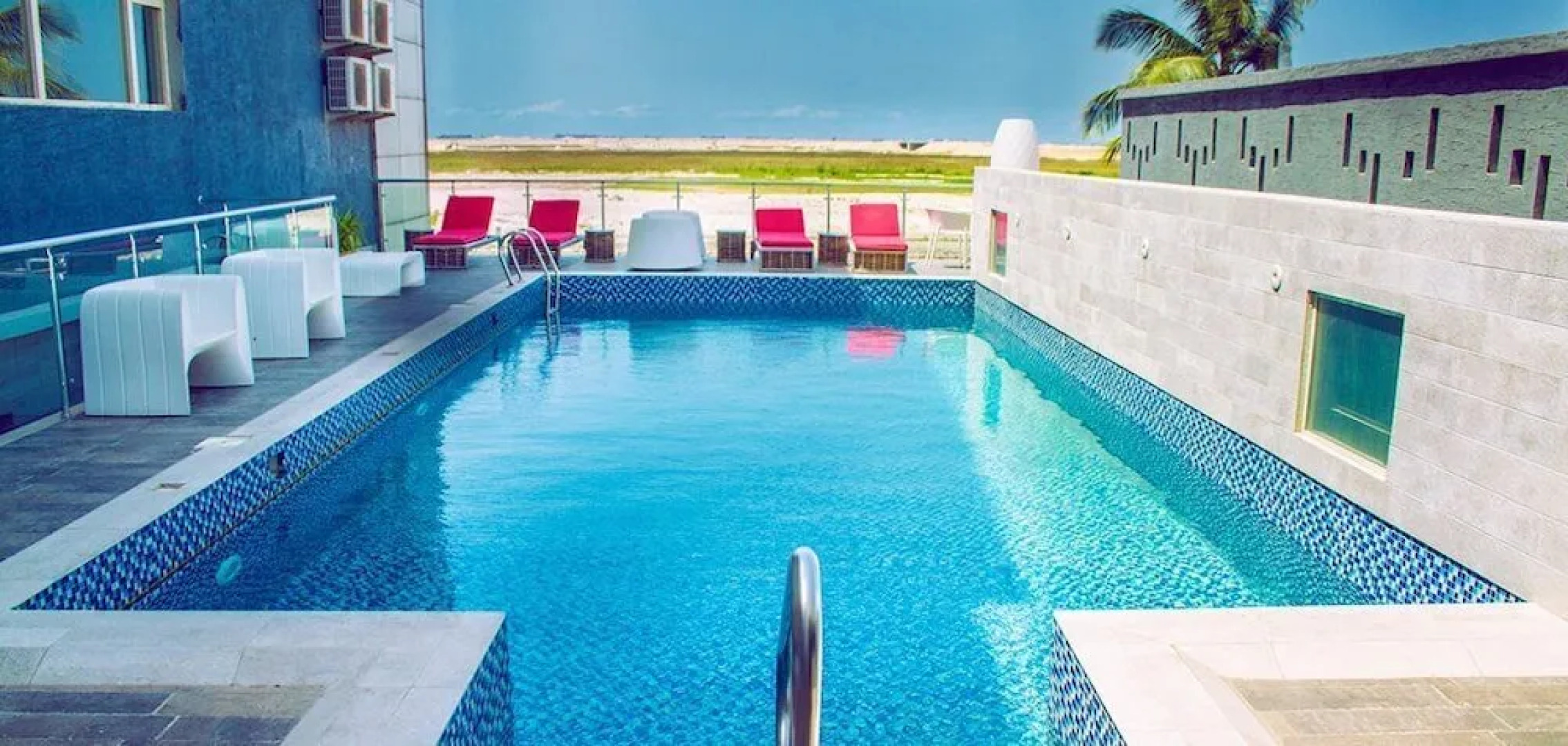 MountRoyal Centre Hotel and Suites