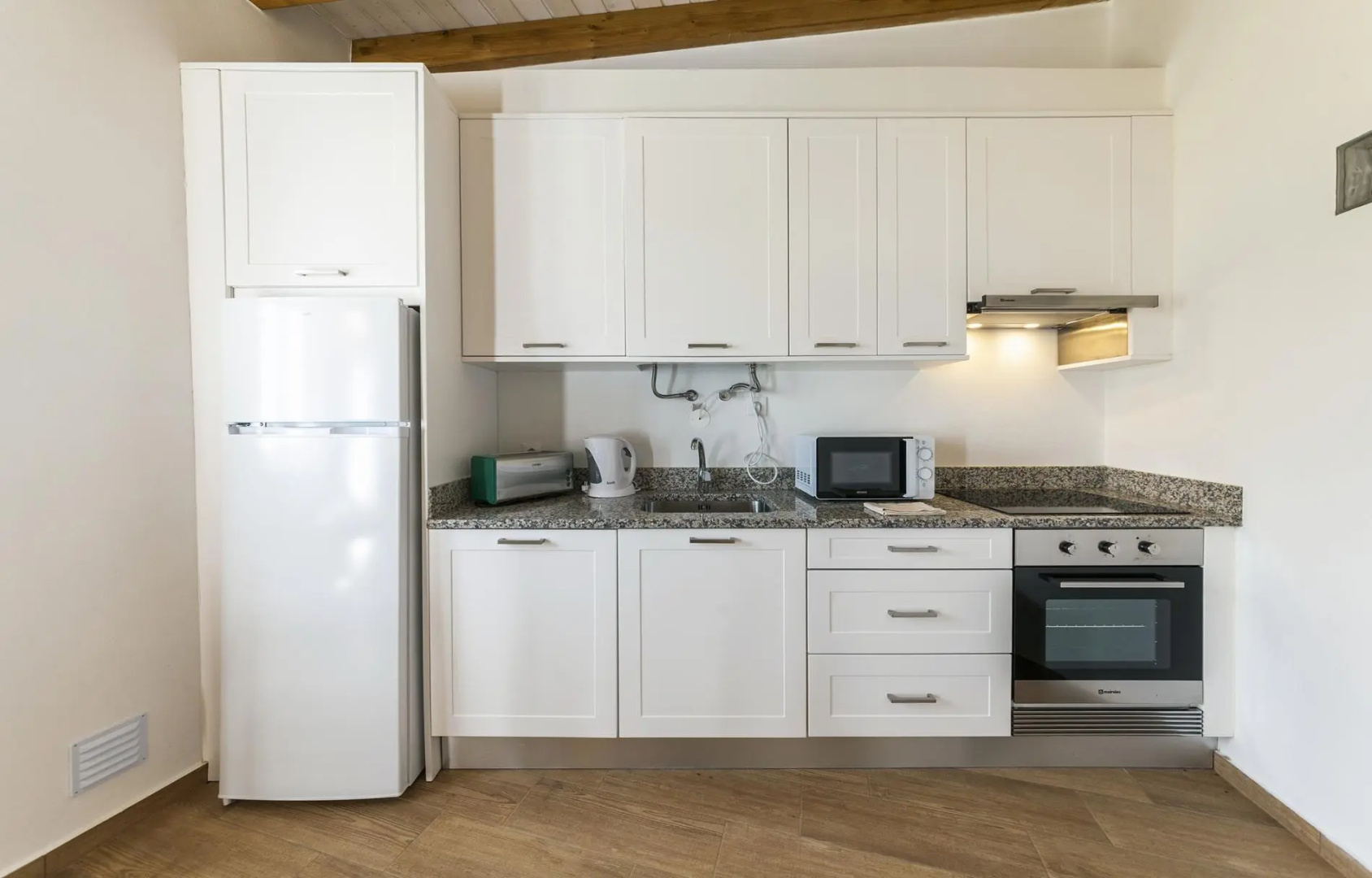 I 5 - 3 Bed Apartment in St. Johns Countryside Getaway