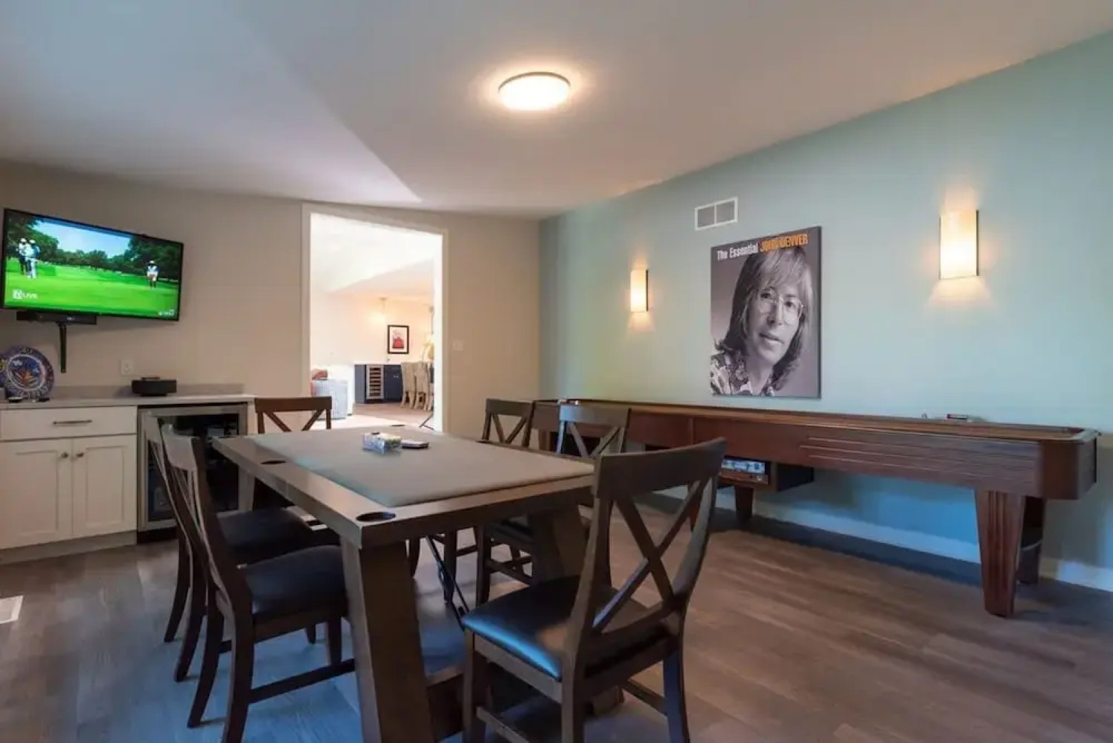 Beach View Cottage - On the Lake