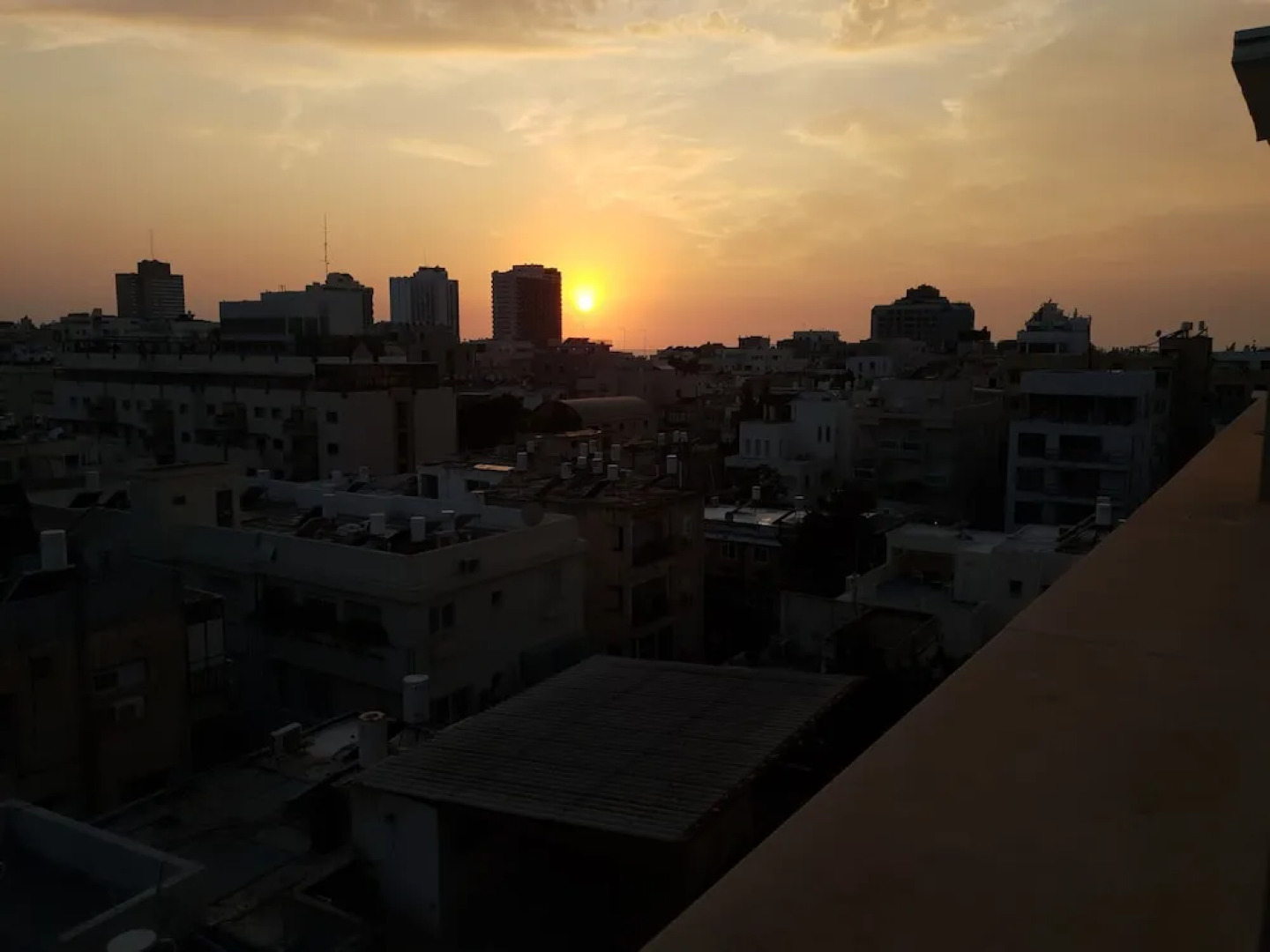 AirTLV - Arlozorov Apartment's