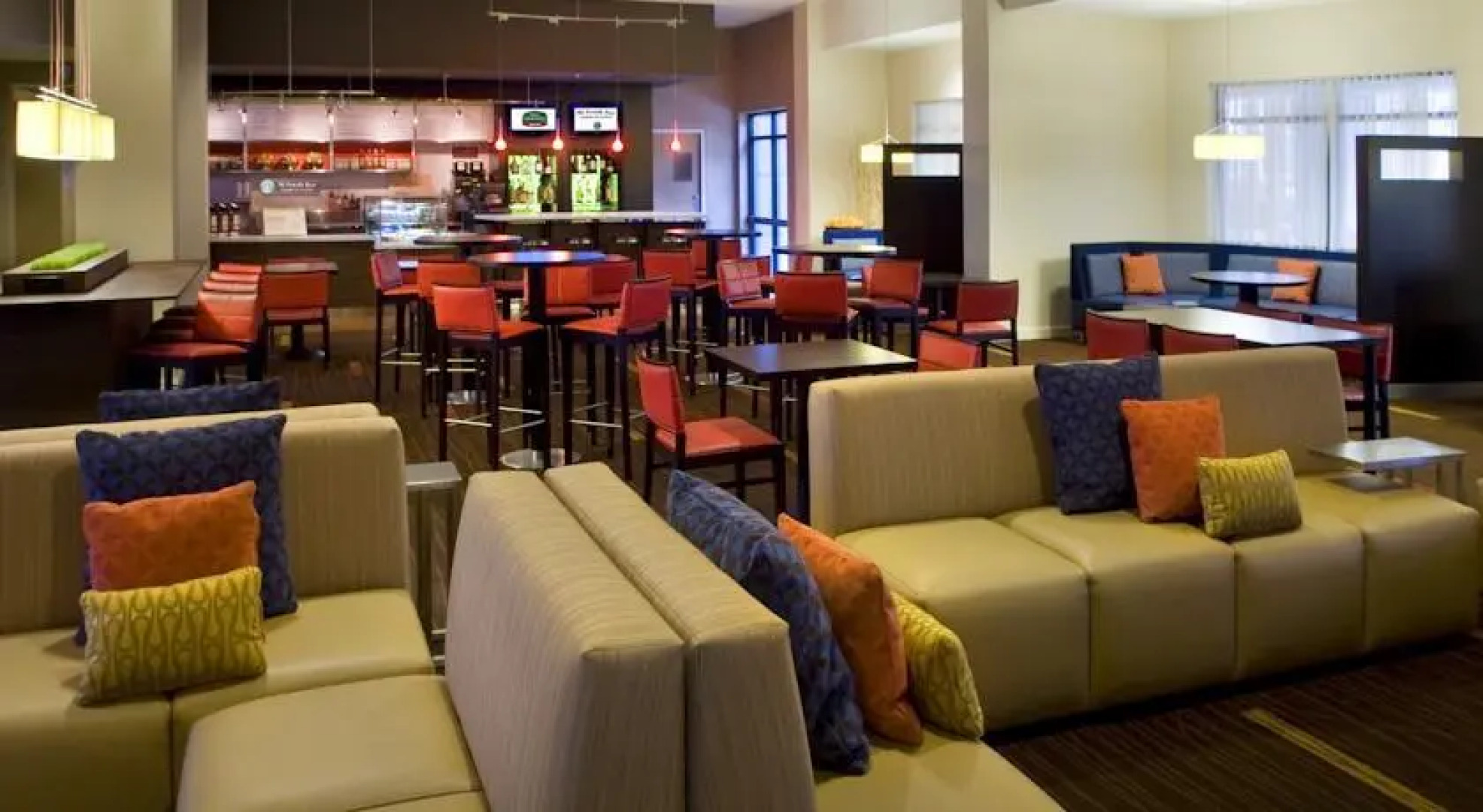 Courtyard Newark Elizabeth