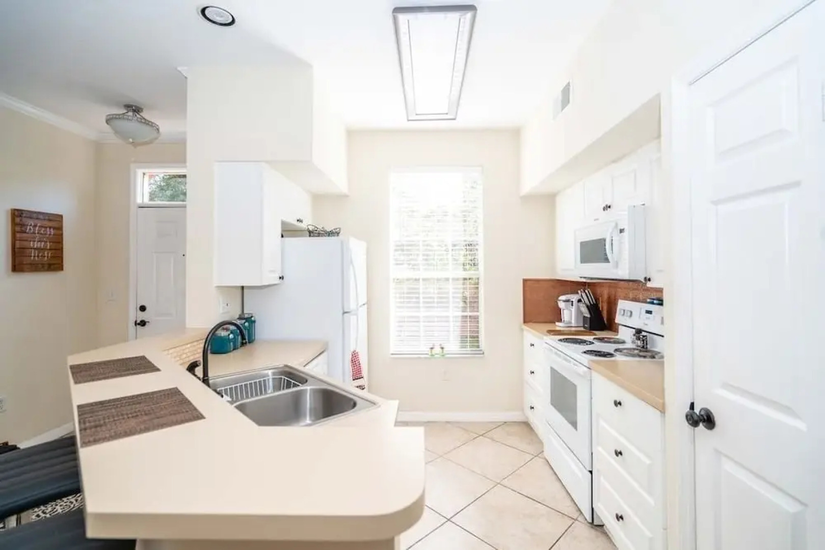 Captivating Extended Stay Or Corporate Rental 2 Bedroom Townhouse