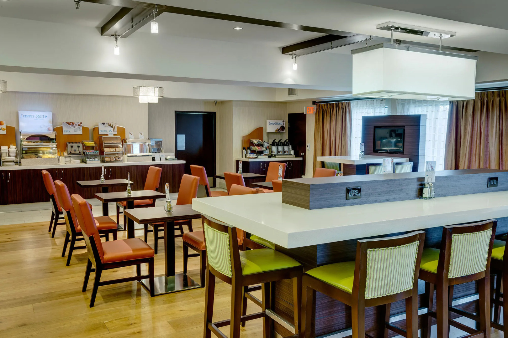 Holiday Inn Express Simi Valley by IHG