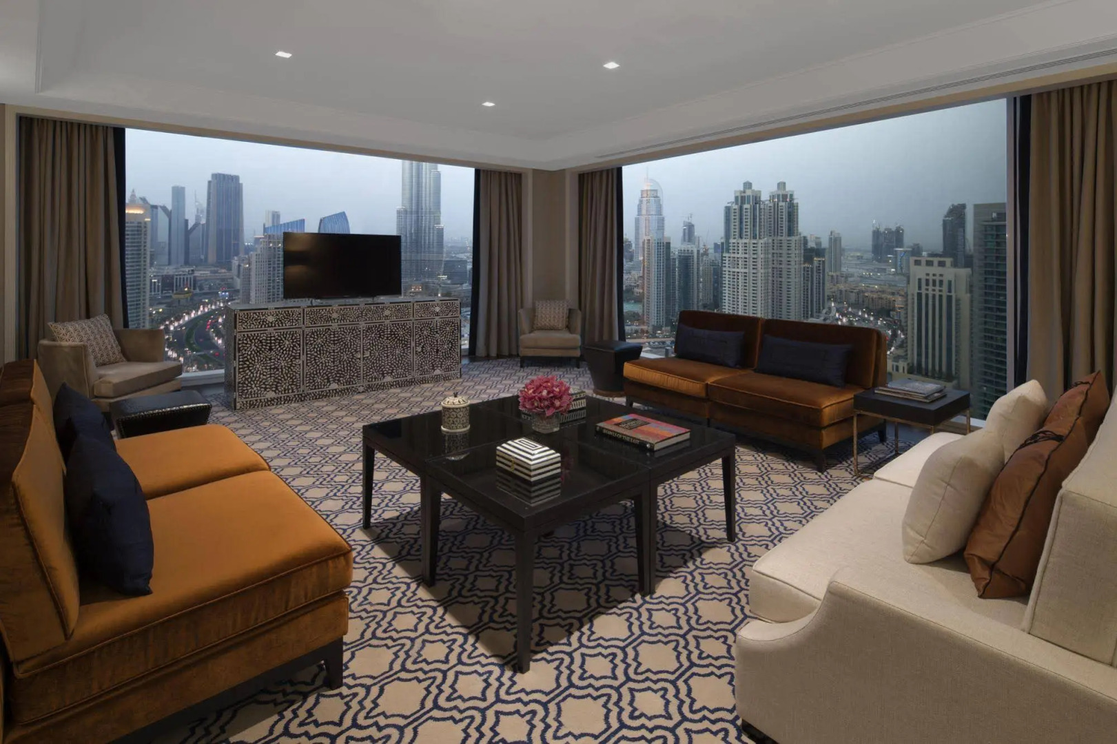 Отель Taj Dubai