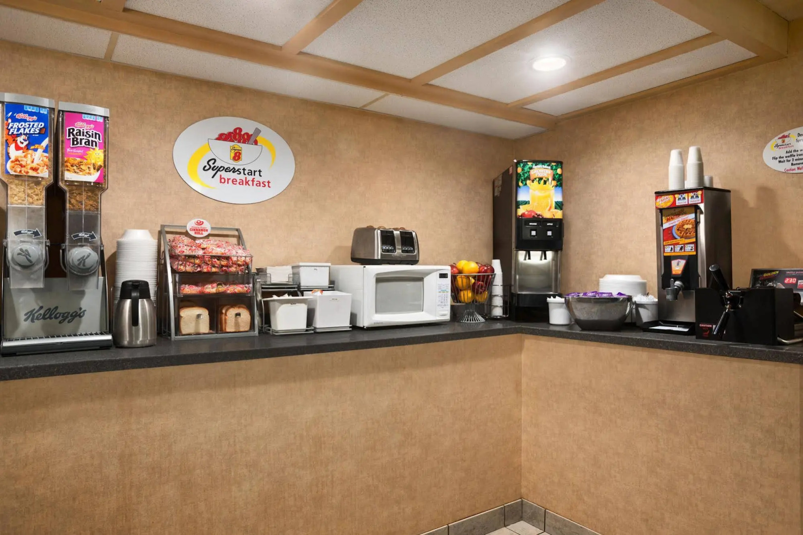 Super 8 Williamsville Buffalo Airport