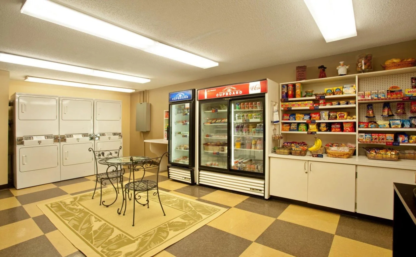 Sonesta Simply Suites Chicago Waukegan