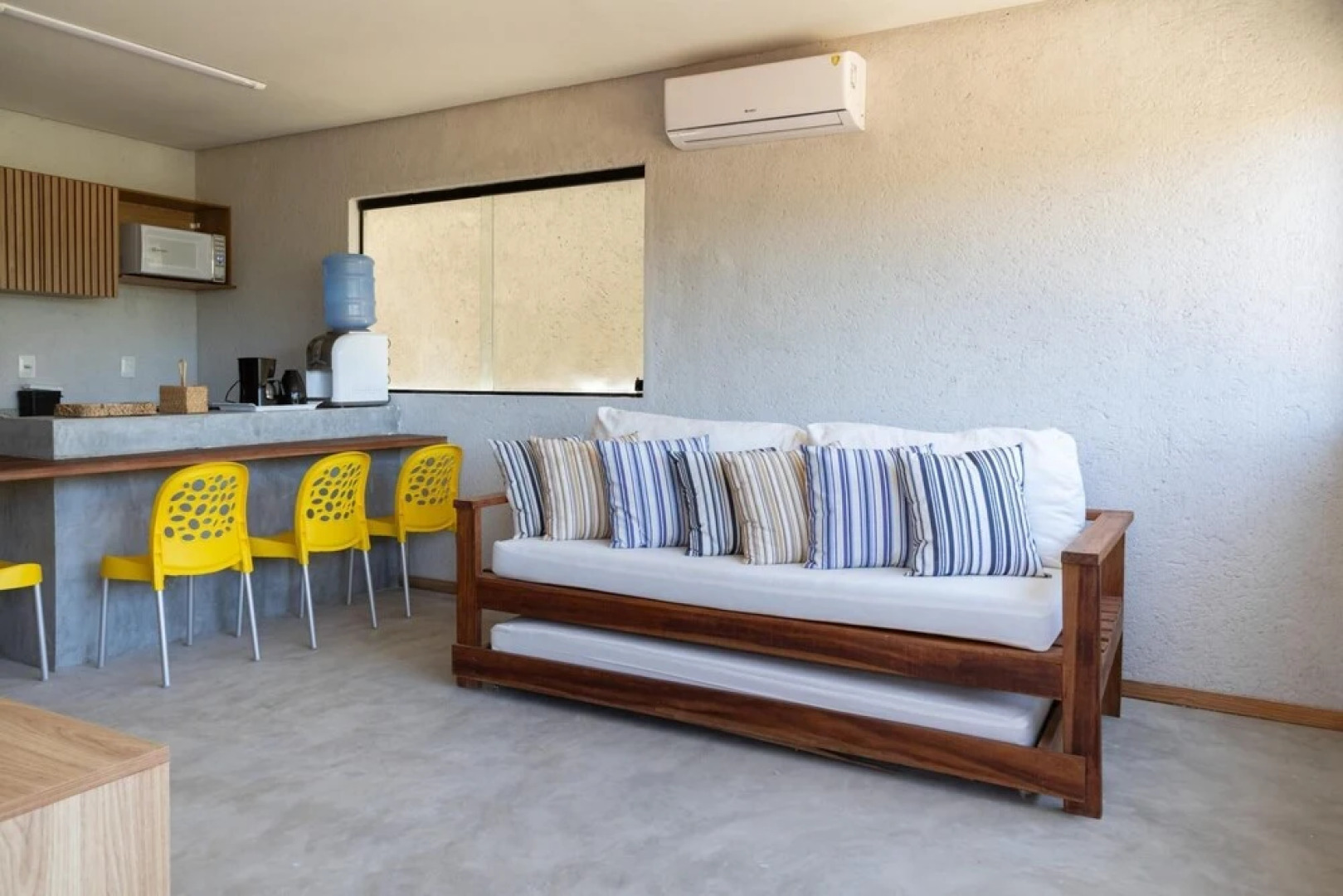 Linda Casa com Piscina 5 min da Praia