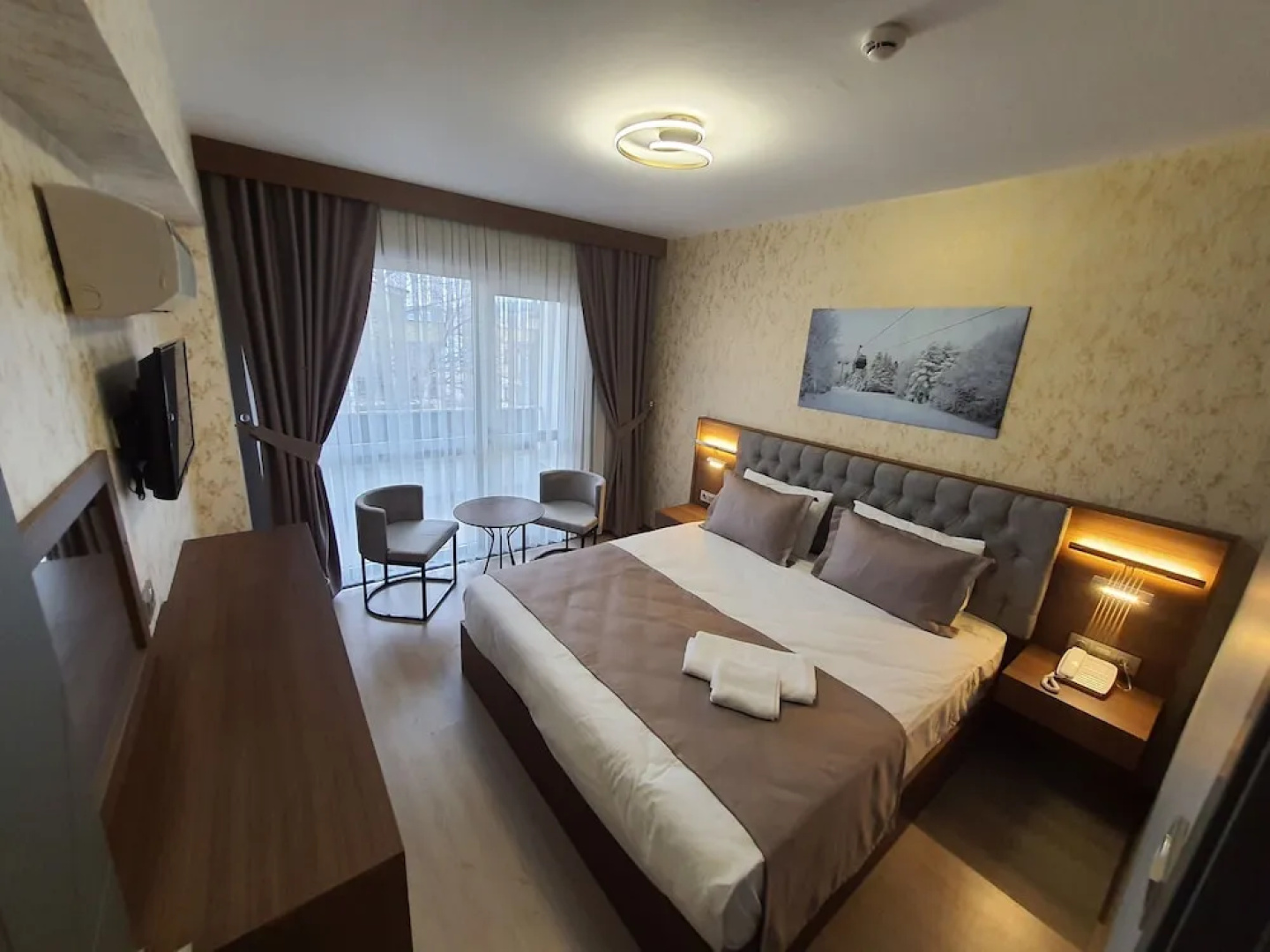 Velmore Hotel & Spa