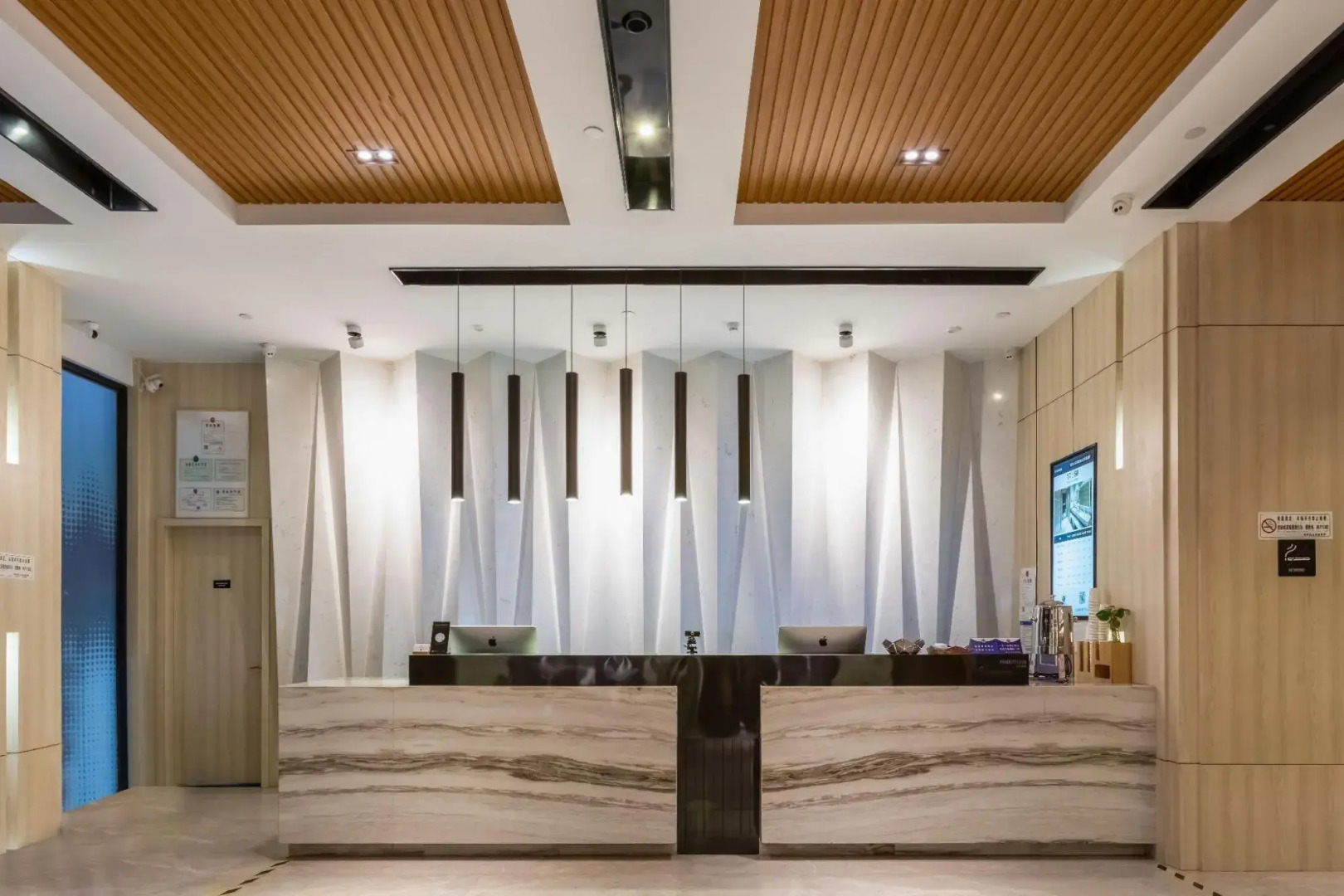 Atour Hotel Zhenjiang Railway Station Nanxu Avenue