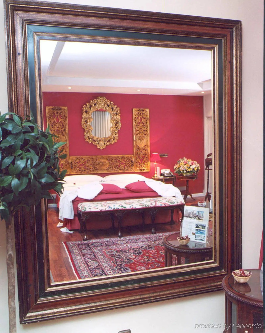 Foxa M30 Suites & Resort